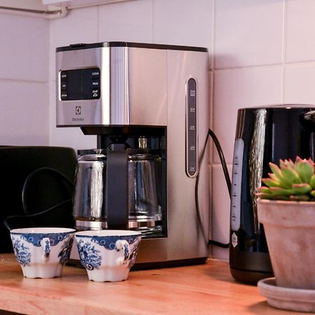 Adelsgatan Bed & Breakfast VBY Екстериор снимка